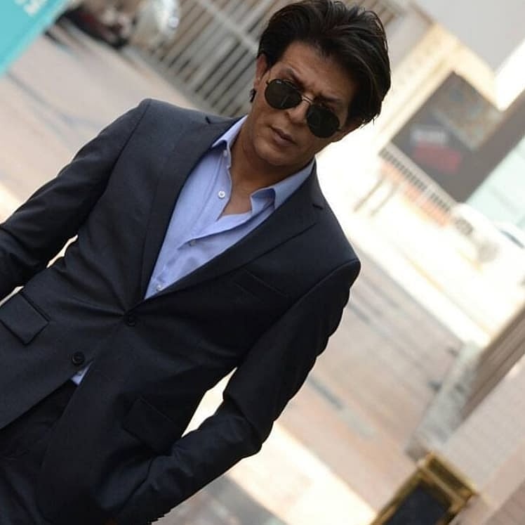 SRK’s doppelganger sets social media on fire