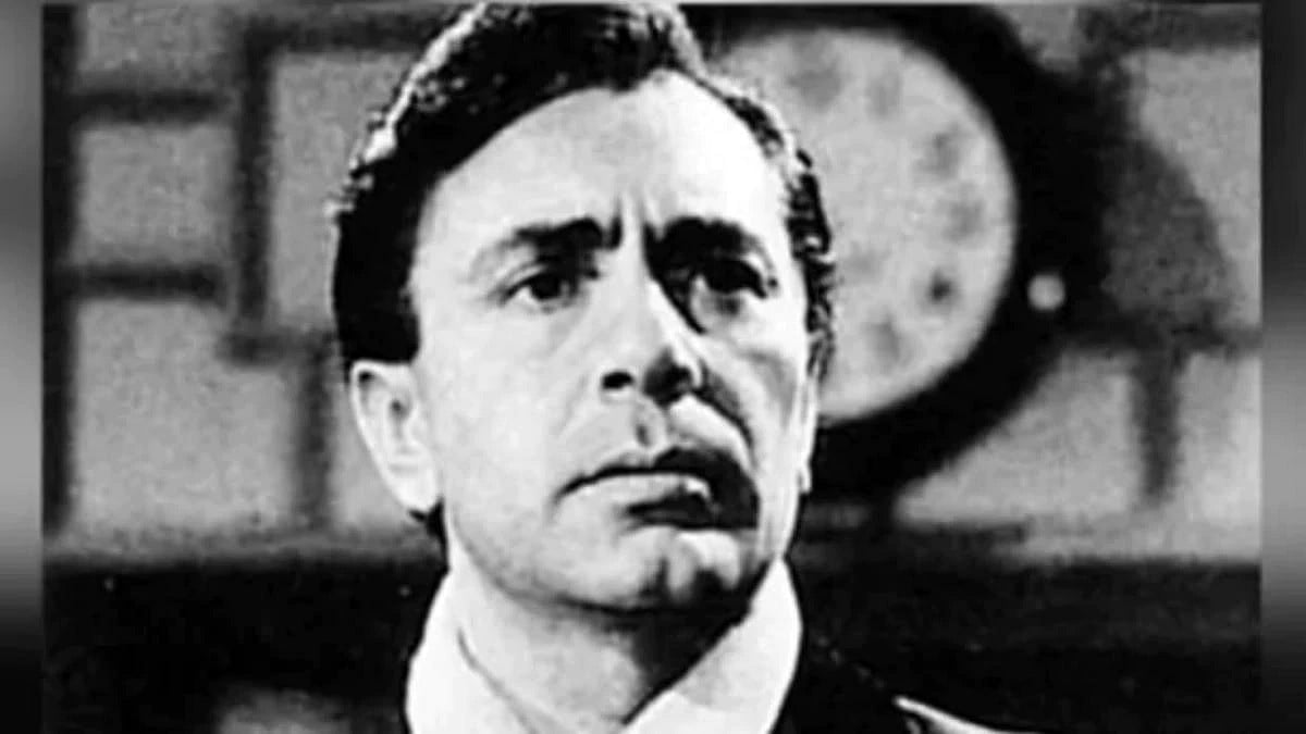 Now, listen to ‘Hindi’ in the news: Balraj Sahni in 1972 (From the Archive)  