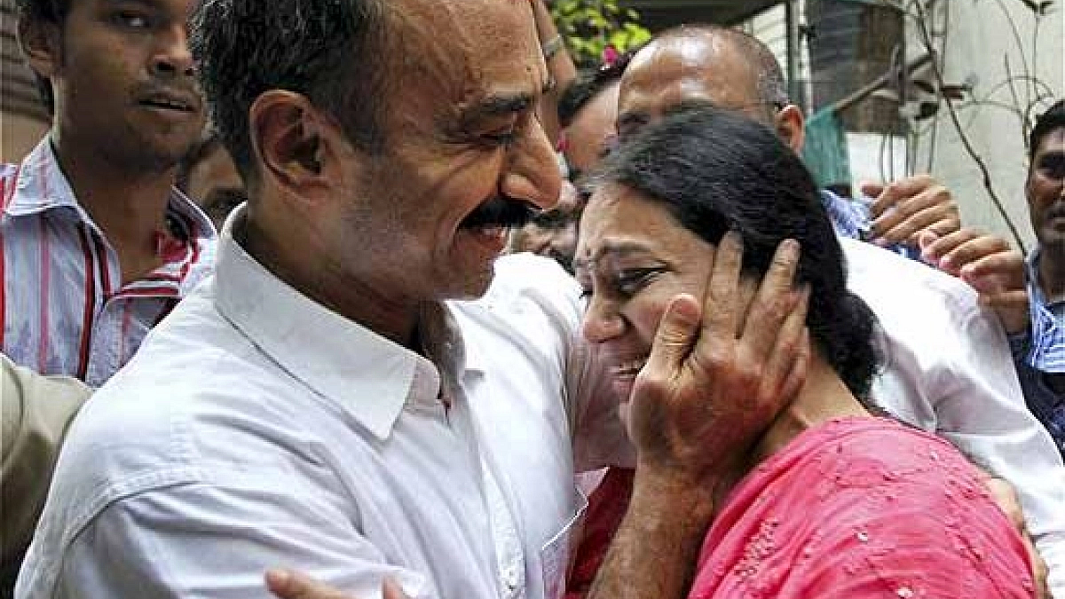 Sanjiv Bhatt fighting for being honest, people watching as mute spectators, wife Shweta pens emotional post