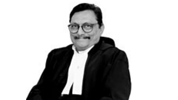 Justice Bobde to be next CJI, President signs warrant
