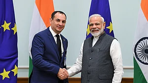 Modi Ji, why are you allowing MPs from EU but not Indian MPs to visit J&K?