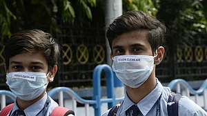 ‘Bad air cutting lives short by 7 yrs in Hindi heartland’