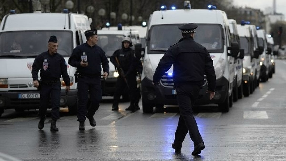 Man holed up at museum in southern France, scribbles threatening messages in Arabic on wall