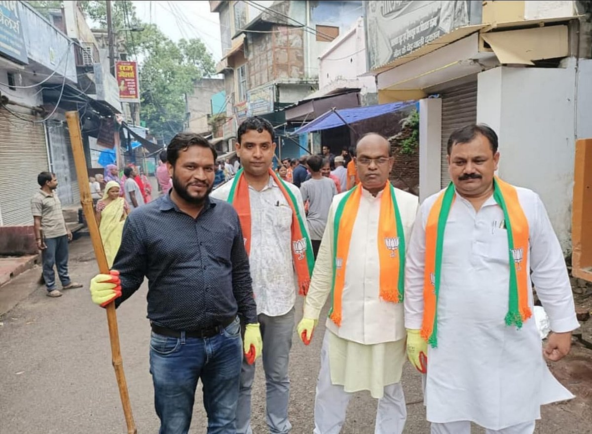 Bulandshahr violence: Local BJP MLAs hobnob with murder accused Shikhar Agarwal