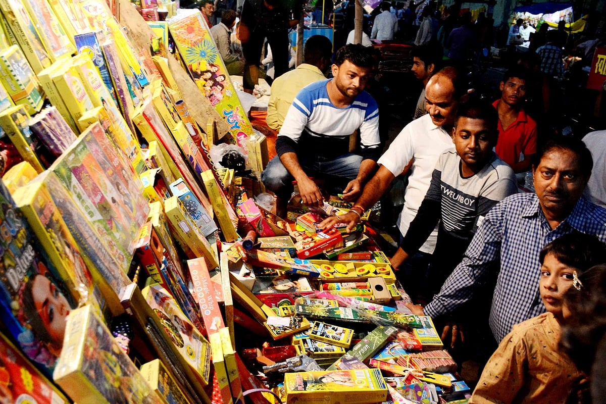 People buying crackers