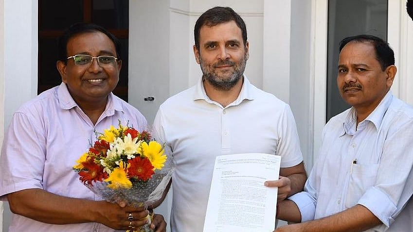 Rahul Gandhi with the employees union members of Container Corporation of India Ltd.