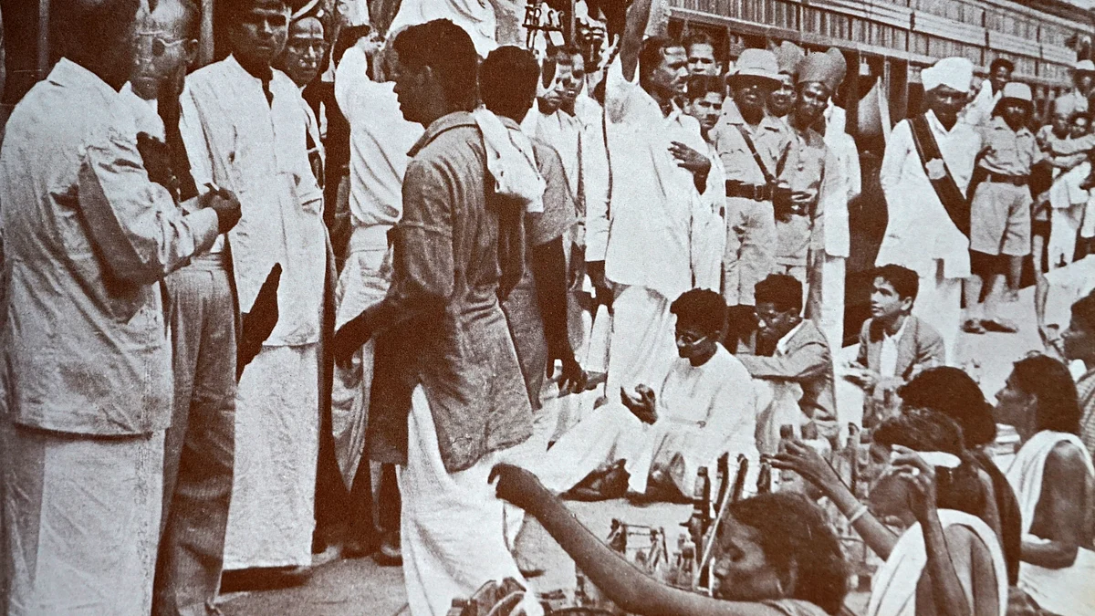 Ahmedabad’s textile mill owners and workers both rallied around Gandhi on his return from South Africa