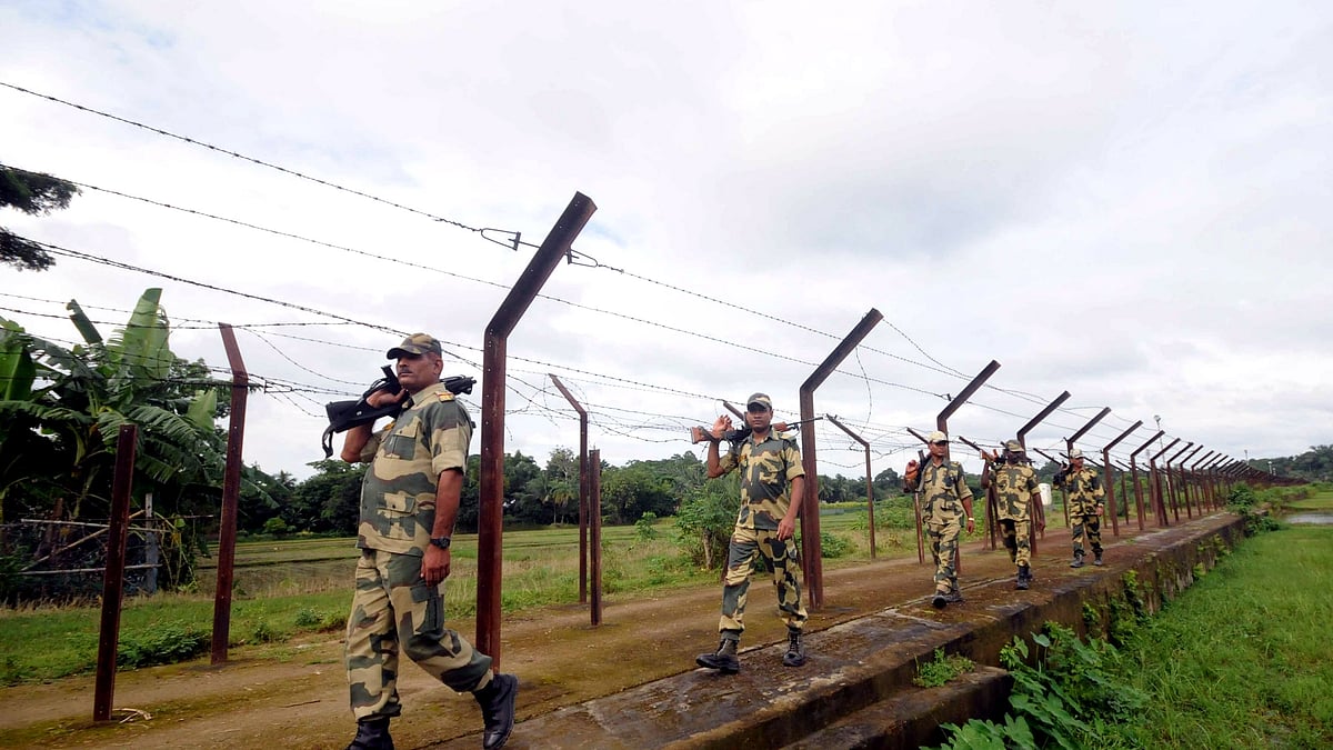 BSF troops patrolling India-Bangladesh border