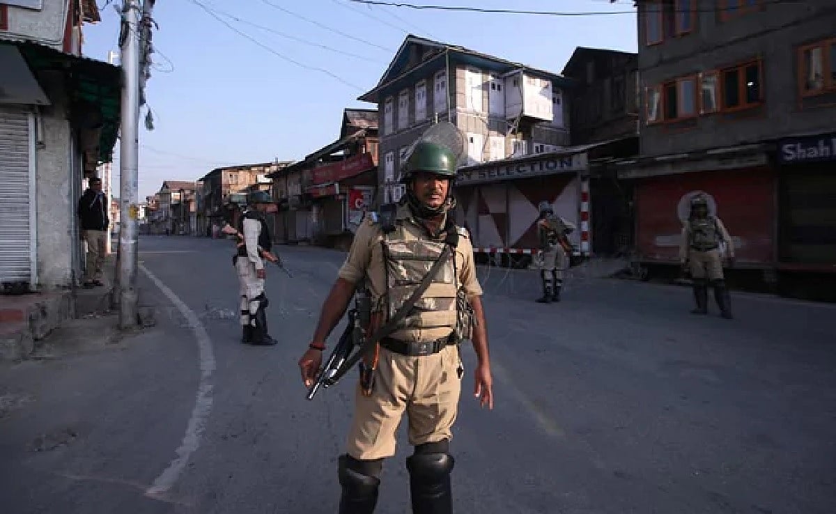  End of J&K as state, UTs Jammu and Kashmir, Ladakh come into existence 