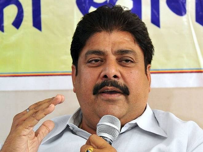 Bhajpa saranam gachhami! Dushyant Chautala’s convict father gets 2-week leave from jail