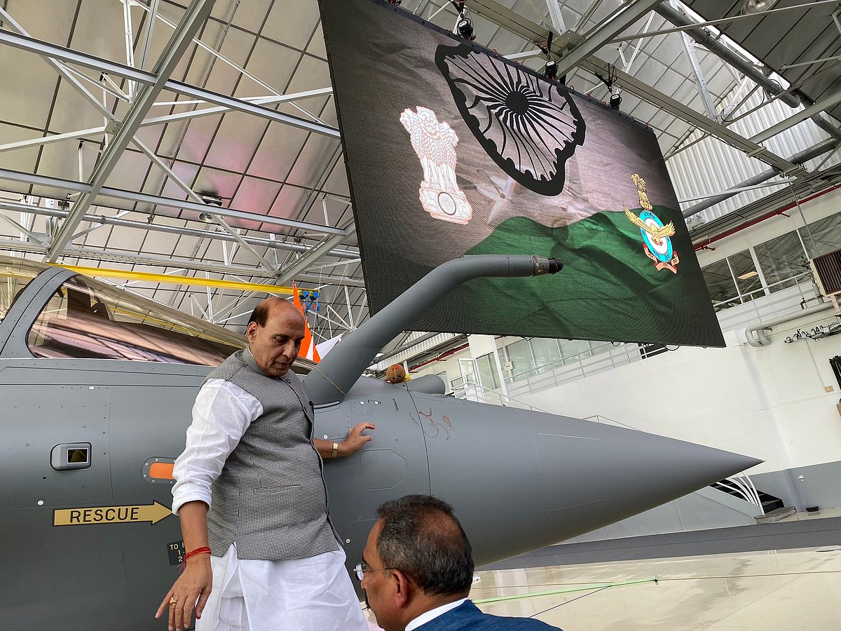 Lemons and ‘Om’ to ward off evil as Rajnath Singh takes delivery of Rafale jet