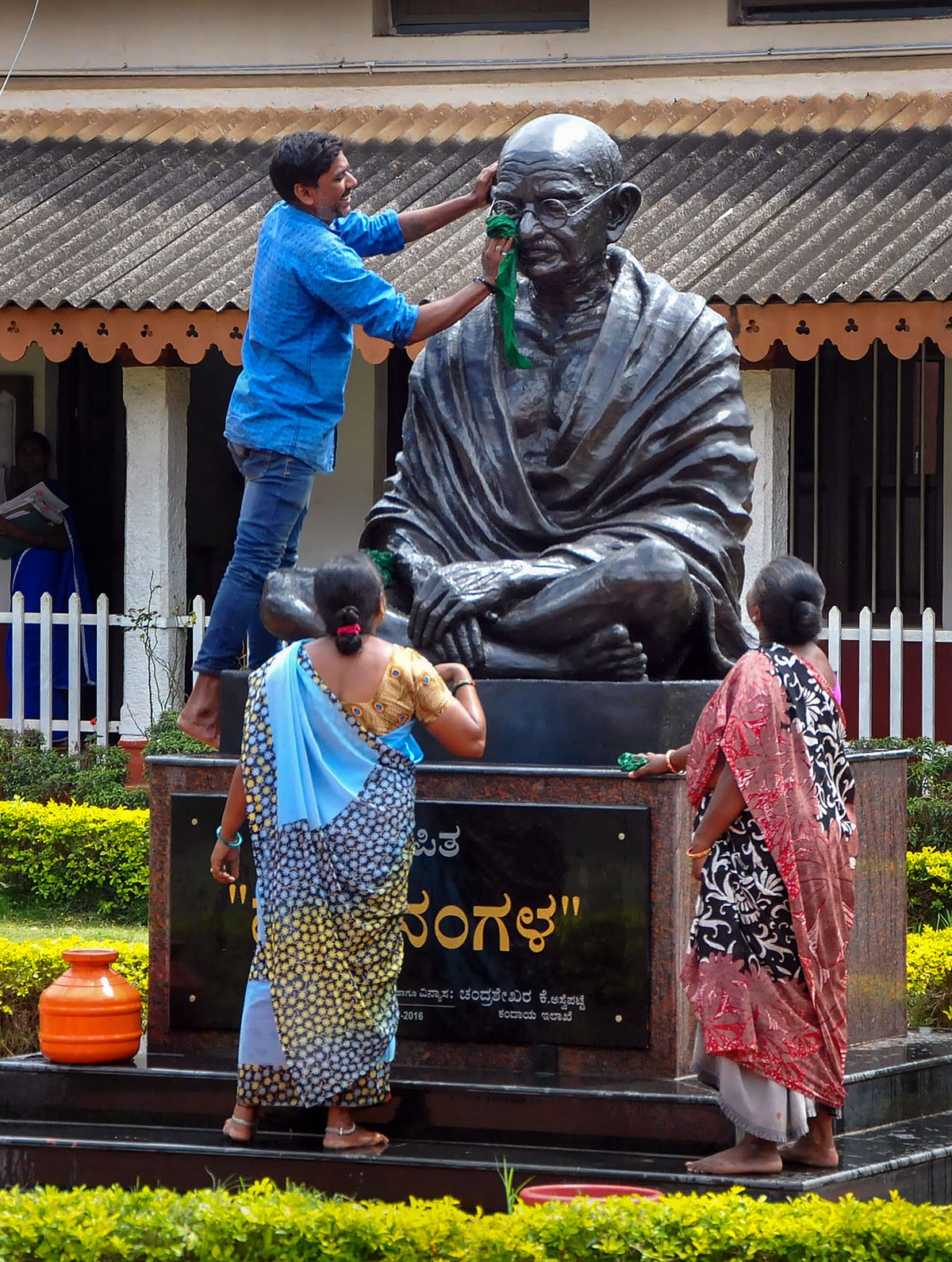 Memories of that 1948 day: Former PTI scribe recalls coverage of Gandhi assassination
