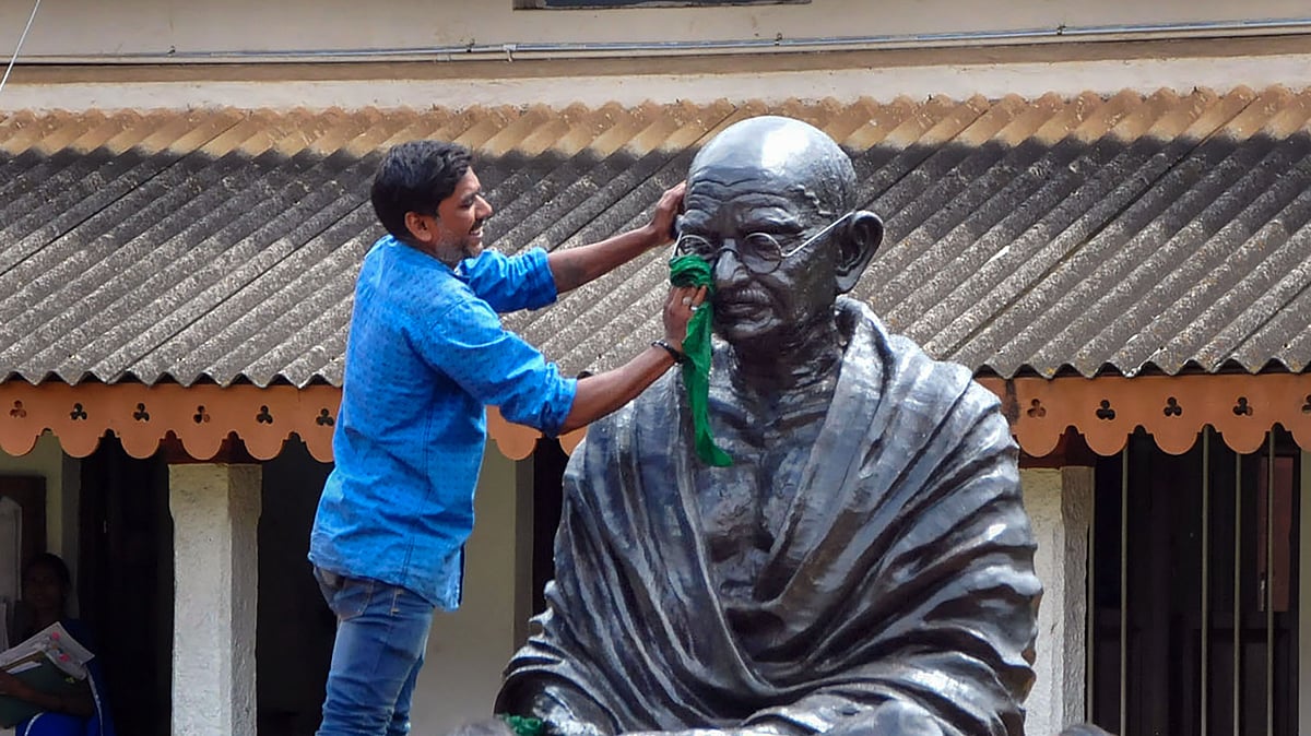 Memories of that 1948 day: Former PTI scribe recalls coverage of Gandhi assassination