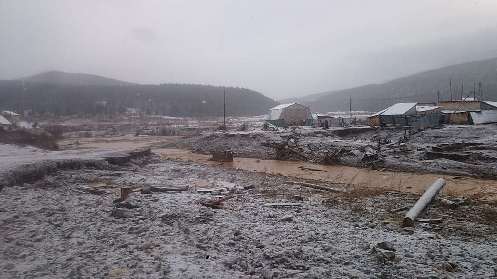 15 dead after Russian dam collapse floods dormitories