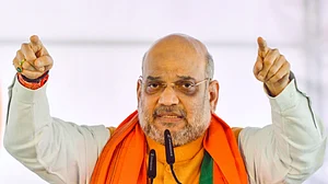 Amit Shah behind the poaching of MLAs in Karnataka, says Congress