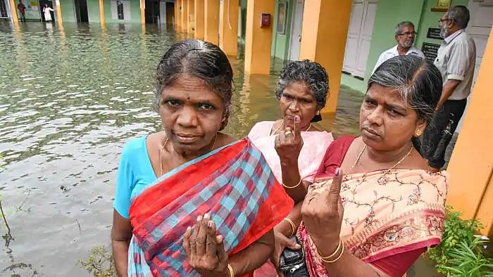 Voters at Kerala bypolls (Photo courtesy: social media)