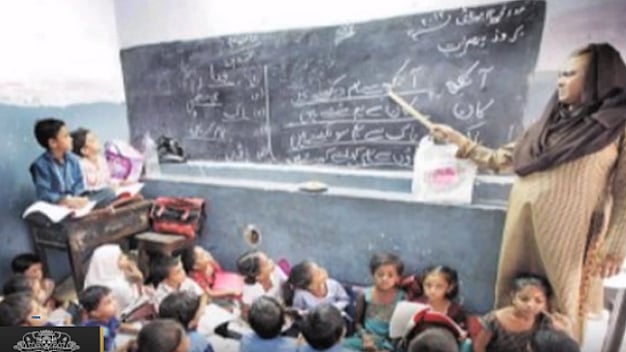 Muslim elite ‘promote’ English, regional languages: Just 0.8% enroll in Urdu schools