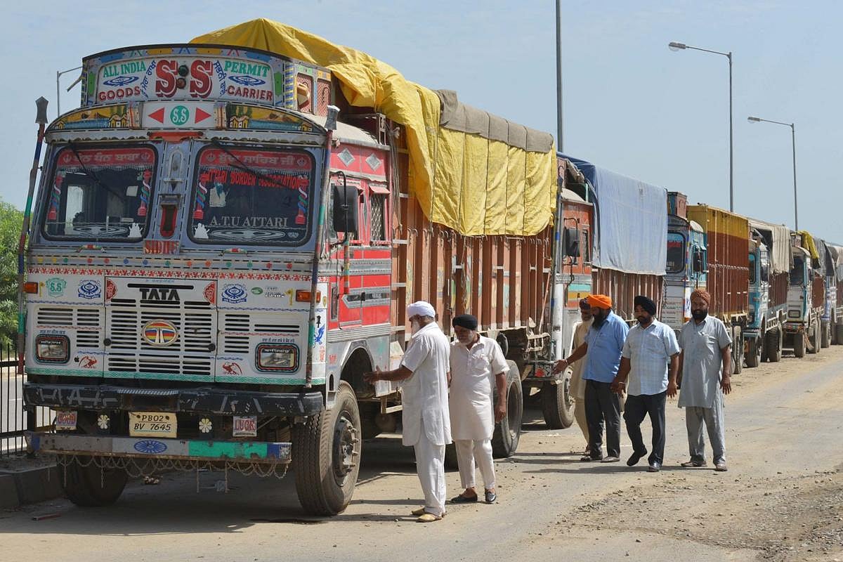 Non-local truck drivers given protection in Kashmir  