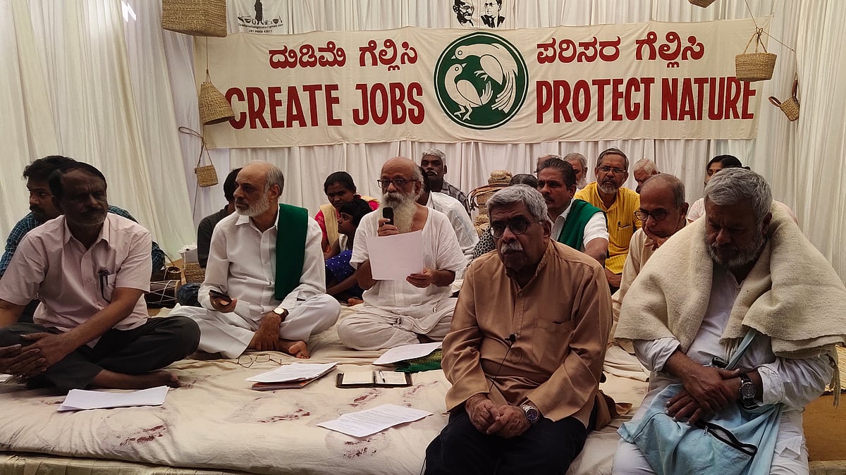 Theatre personality Prasanna on indefinite fast; demands economic reforms for the rural sector