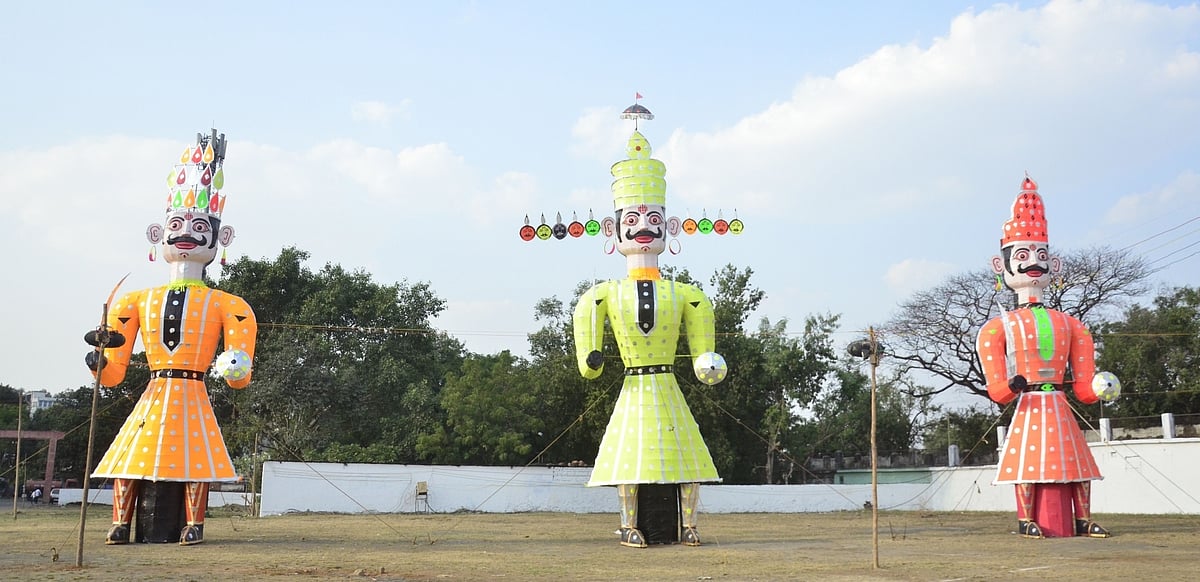 Vijaya Dashmi: In Bhopal, demon king Ravana may need raincoat more than armour to fight Lord Ram!