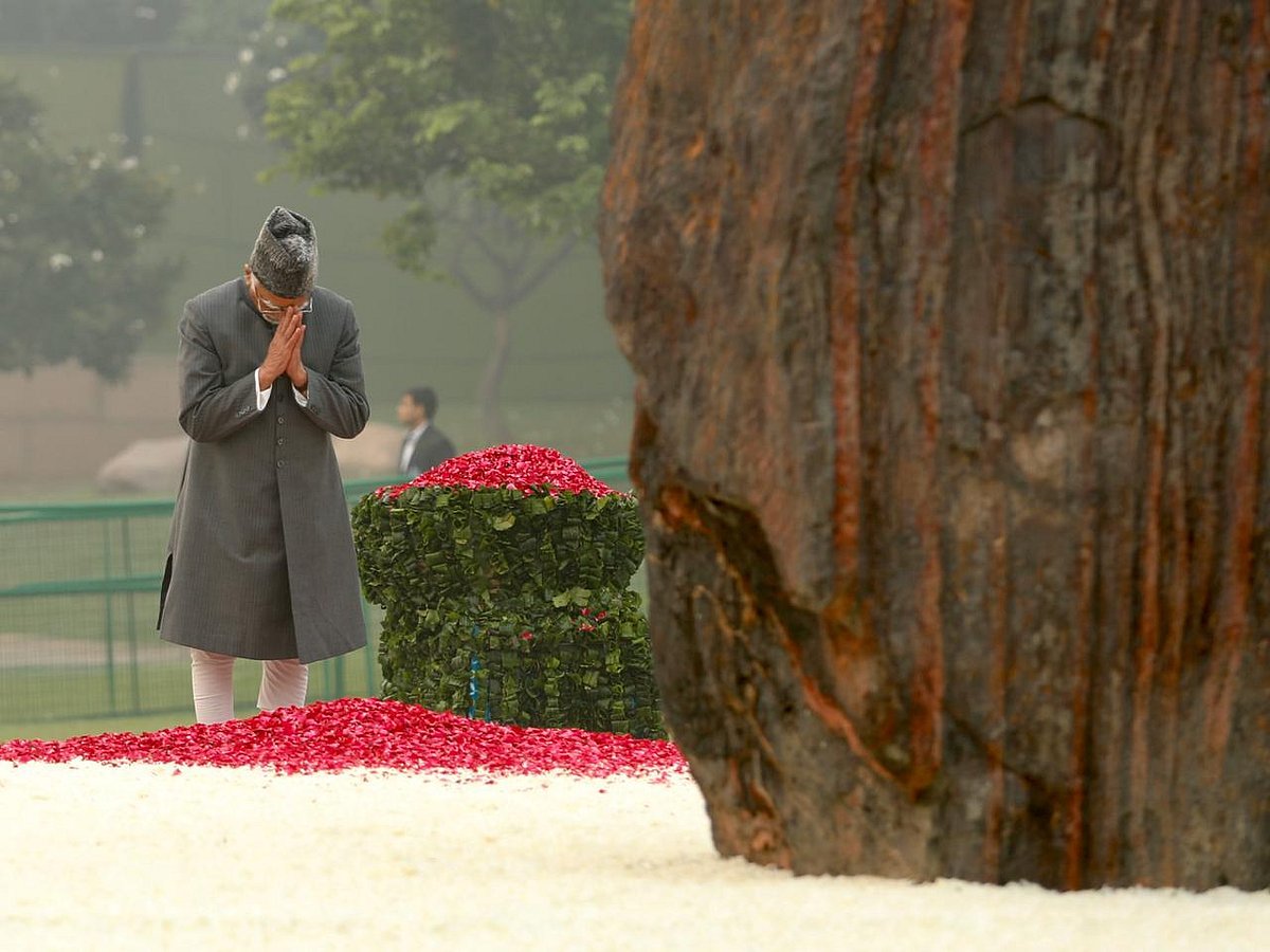 Indira Gandhi, a towering statesman  gets scant attention from government