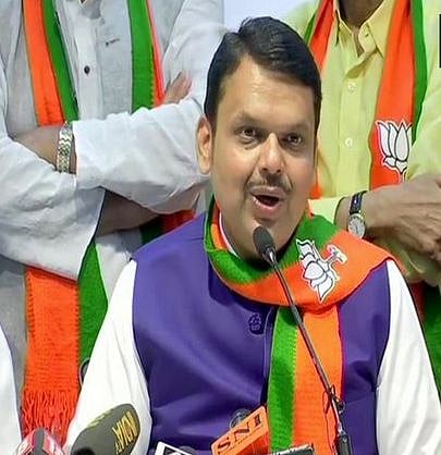 Unseasonal rains destroyed standing crops on 13,729 hectares in 8 districts: Fadnavis in Maha assembly
