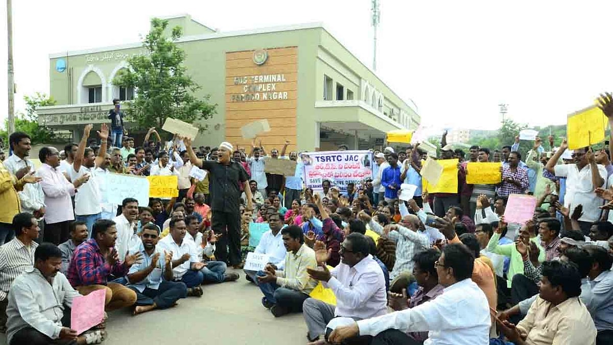 Telangana State Road Transport Corporation (TSRTC) employees stage a demonstration in Hyderabad on Oct 15, 2019. (IANS Photo)