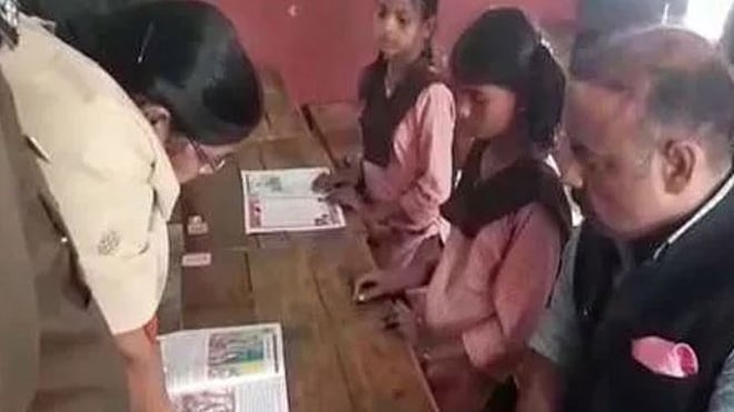 WATCH: English teacher fails at English reading test in Unnao govt school  
