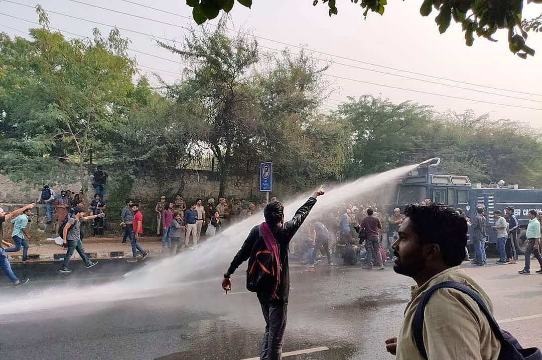 Ex-JNU student’s facebook post touches a chord, explains why higher education needs subsidies