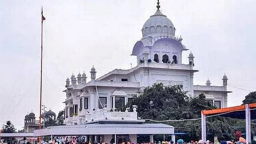 Pilgrims at Gurudwara Ber Sahib in Sultanpur Lodhi, Punjab.&nbsp;