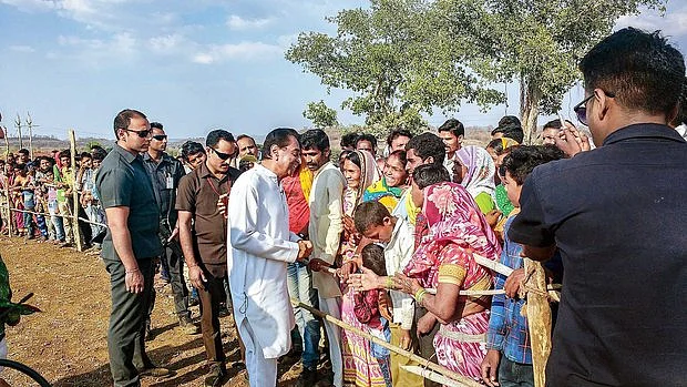 Madhya Pradesh CM Kamal Nath in Dhanora village (File- PTI Photo)