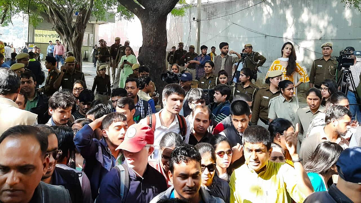  Blind JNU students manhandled by police protest outside PHQ, Delhi&nbsp; on 20th Nov, 2019. (Photo: N Sai Balaji)&nbsp;
