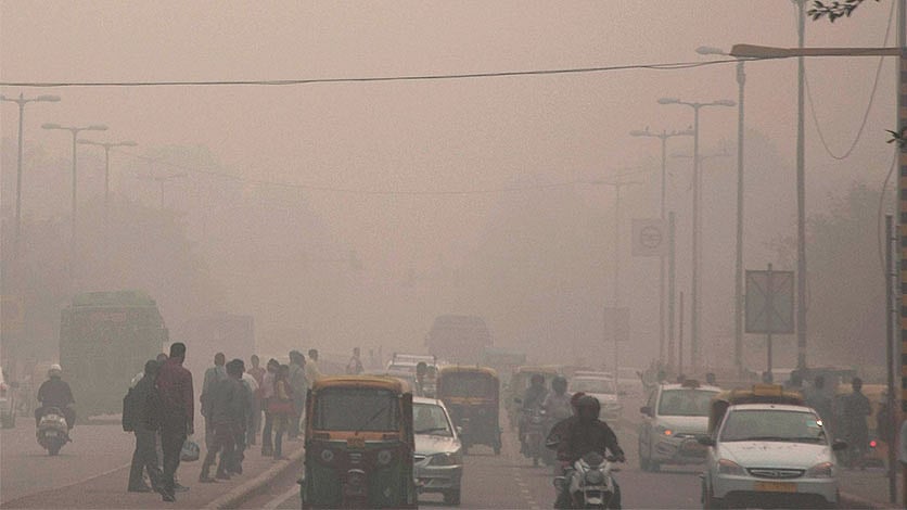 The national capital has been covered in a blanked of haze for the past few days with doctors advising people to stay indoors and avoid physical exertion (PTI photo) 