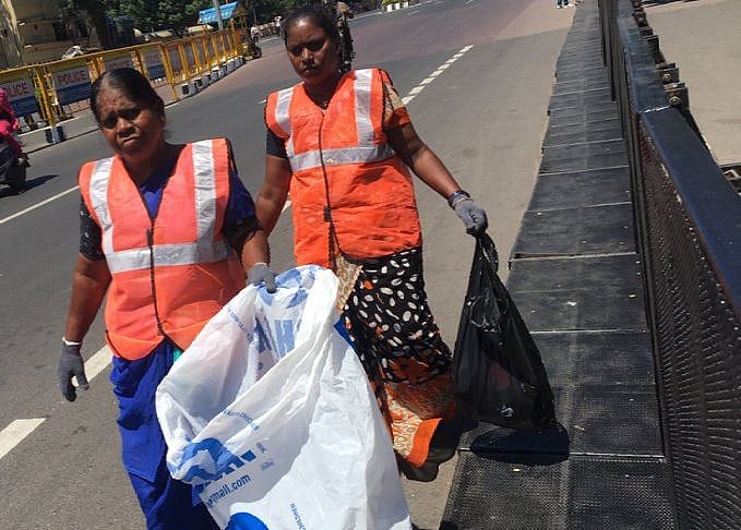 7000 Engineers, graduates apply for sanitary worker posts