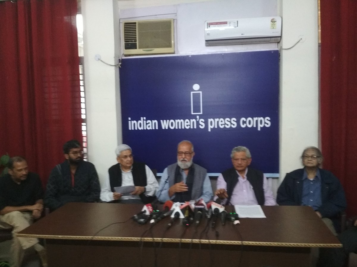 JNUSU ex-presidents demand inquiry into lathi charge by HC judge; all India protest on Nov 27