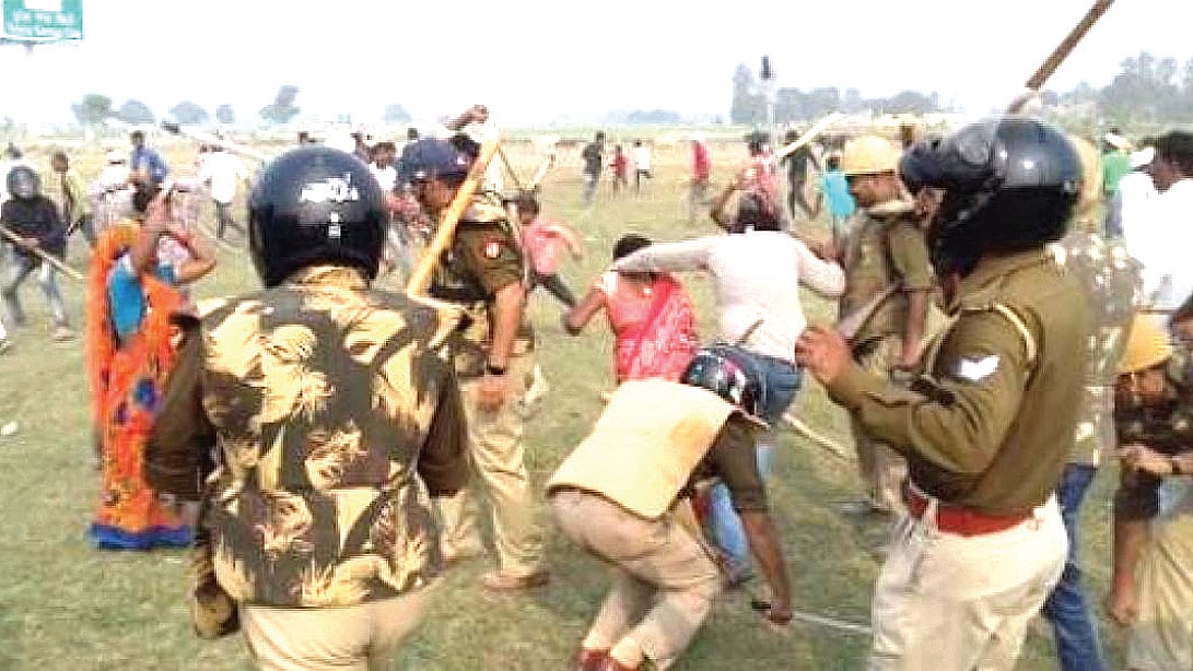 Unnao farmers dare minister to reveal details of bank accounts to which compensation was paid