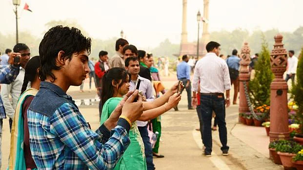 Addicted to selfies? It is ‘Selfitis’; UP Institute of Medical Sciences treating 4-5 patients daily