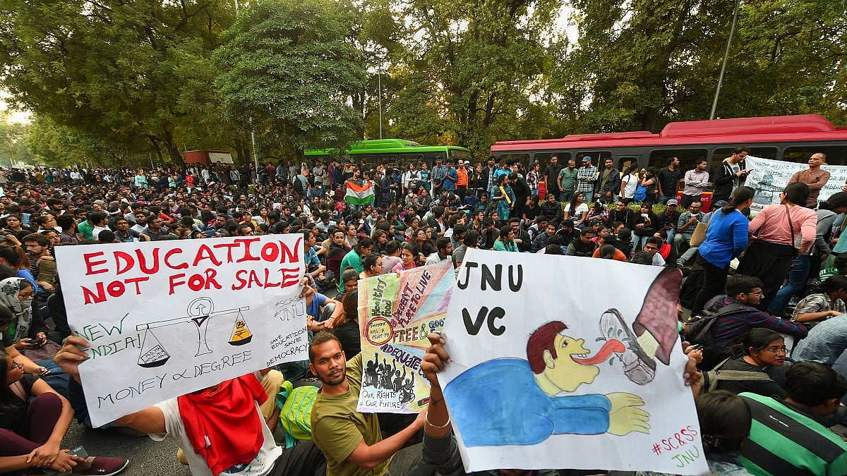 JNU issue rocks Parliament, Opposition demands probe into police atrocities 