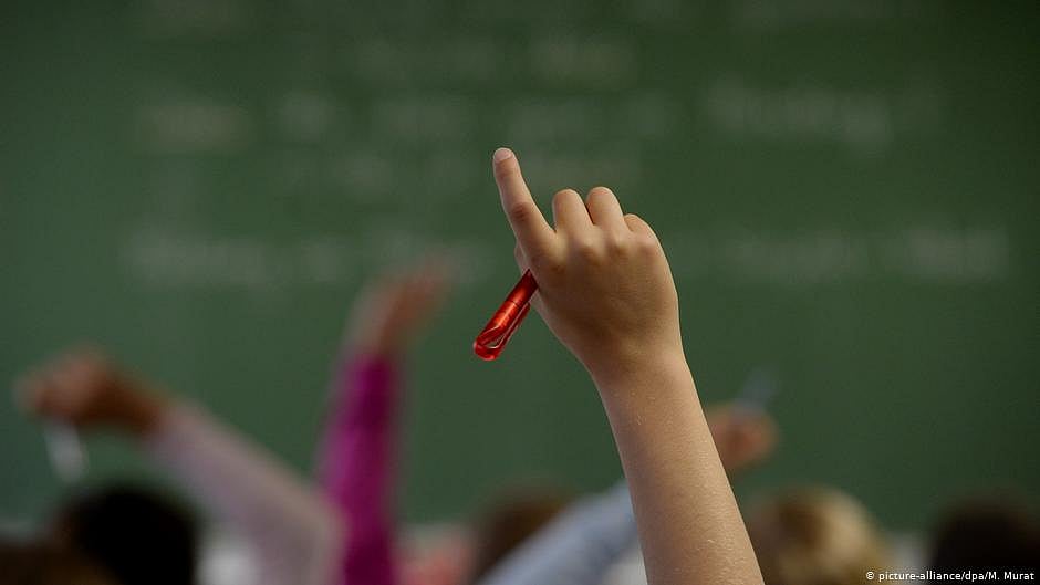 UP resident Shobha Devi filed an FIR against kindergarten teacher Ravi Singh for assaulting her daughter. Representative image (DW Photo)