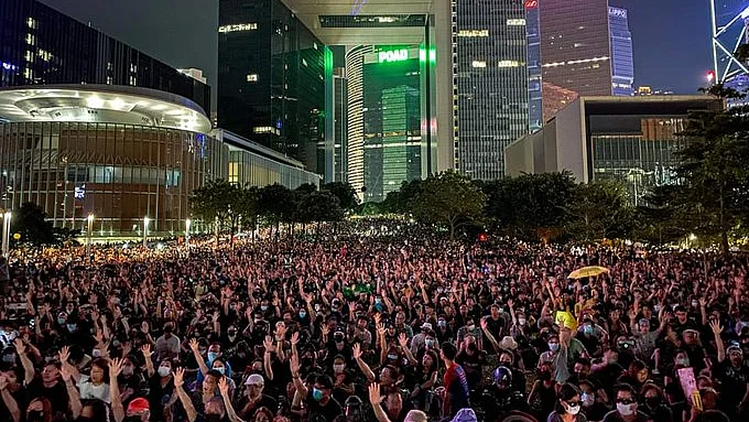 Hong Kong verdict is a setback for Chinese President; Democracy movement supporters get a big boost