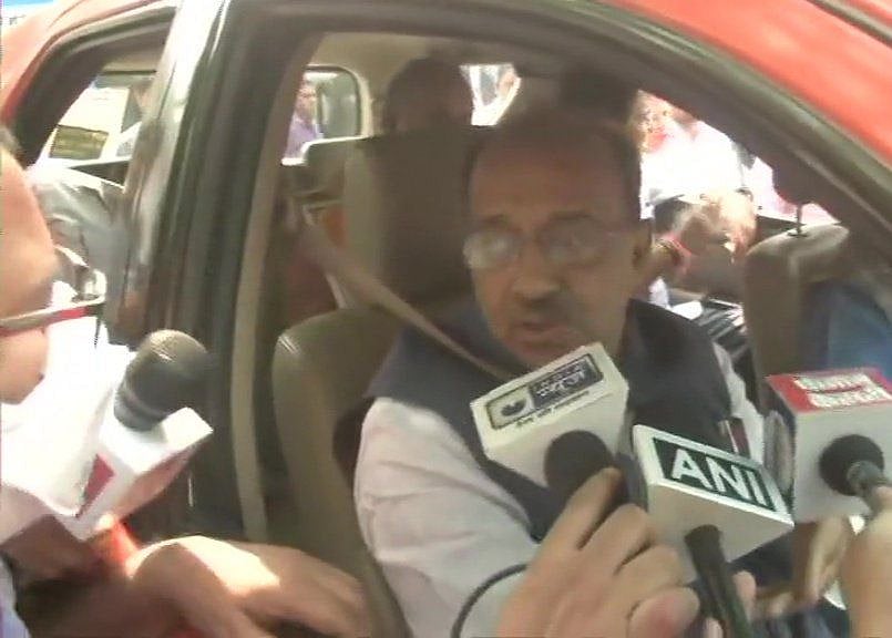 BJP leader Vijay Goel violates Odd Even scheme, says ‘ready to pay fine’