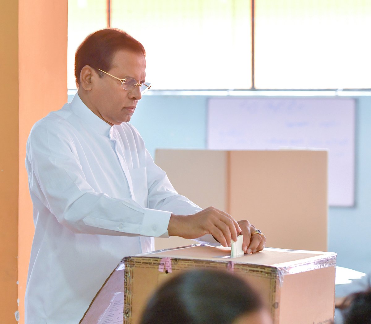 Lanka votes for new president amid multiple poll-related incidents  