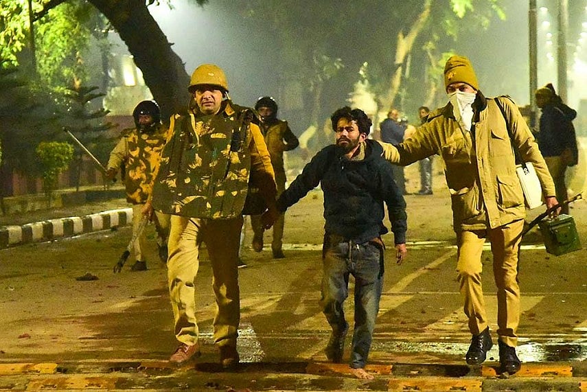 AMU Teachers’ Association seeks judicial probe into Dec 15 police action