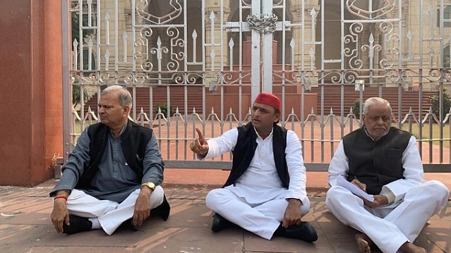  UP govt failing to protect state’s women, should be removed, says Akhilesh