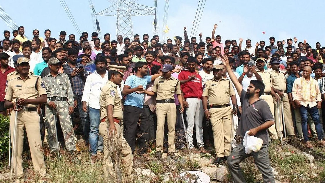 Hyderabad encounter: For and against posts flood social media
