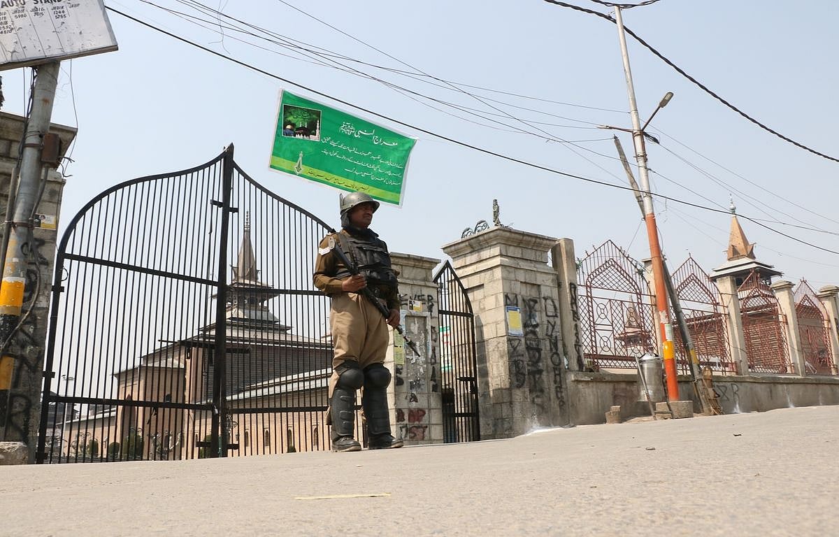 No congregational prayers at Srinagar’s Jamia Masjid for ‘record’ 18th consecutive Friday 