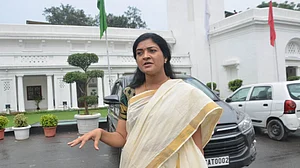 The party in power protects rapists, we have to be worried for our girls: Alka Lamba