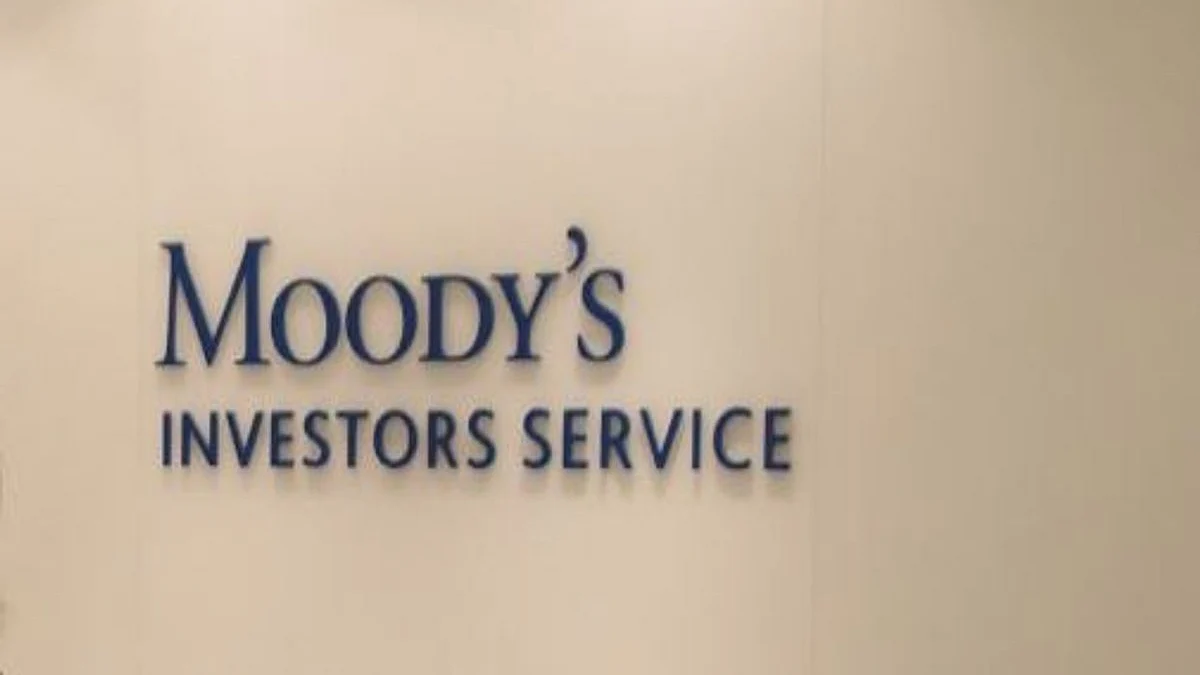 Moody’s changes outlook for Indian banking to ‘negative’  