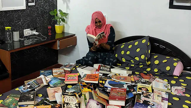 Kerala: Muslim bride demands books as ‘meher’, wins hearts on social media