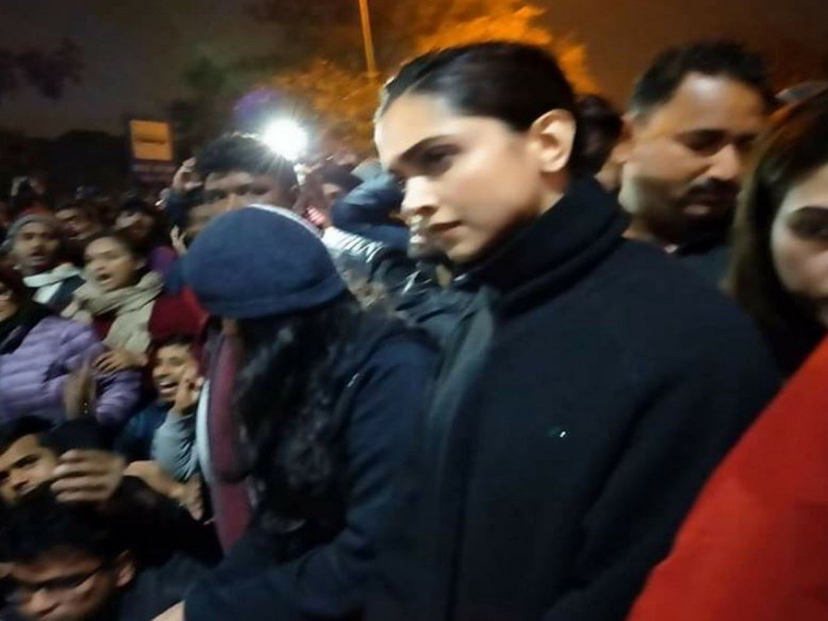 Deepika’s  JNU visit, courageous or publicity gimmick? Exclusive reactions from film fraternity